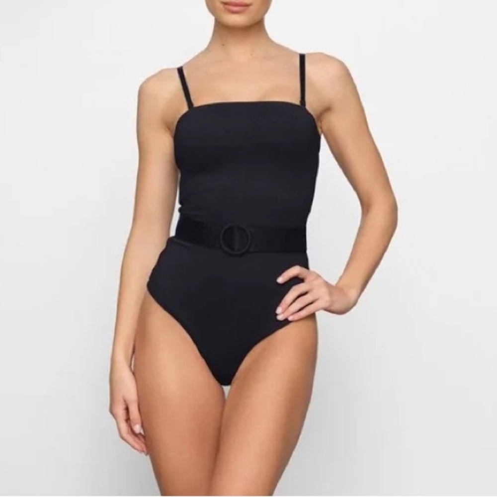 Skims Onepiece swimsuit with belt! Super flattering 3X NWT